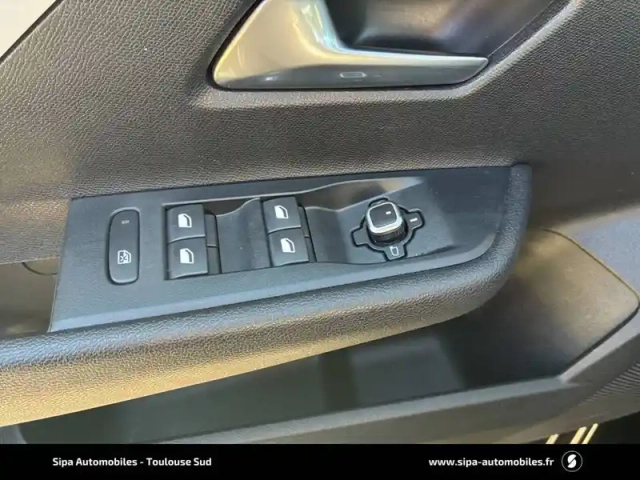 Opel Astra 1.2 turbo 110 ch bvm6 — photo 46