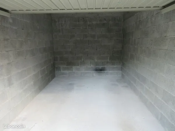 Parking/box 14 m² Scionzier