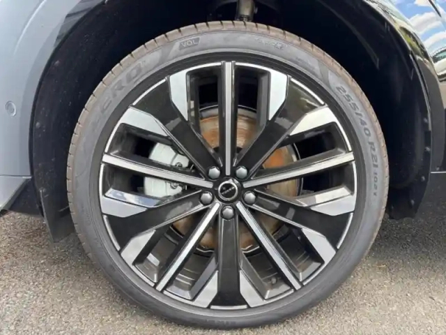 Volvo Xc60 t6 hybride rechargeable 350ch ultra style dark geartronic 8 awd — photo 10