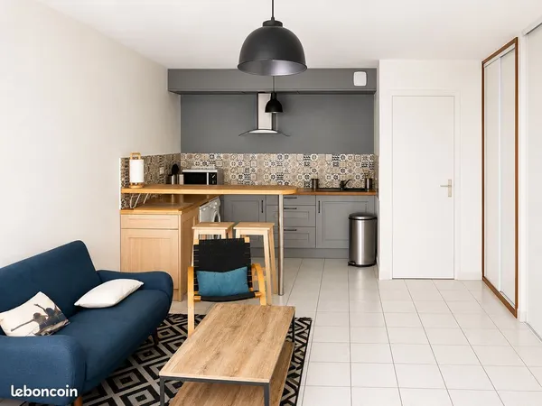 Studio meublé 37 m² - Reims - Proche Sciences Po et Centre-ville
