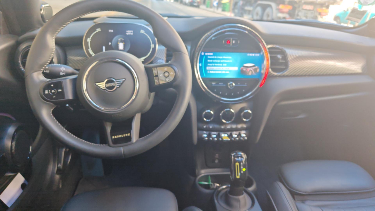 Mini Hatch 3 Portes Cooper SE 184 ch — photo 9