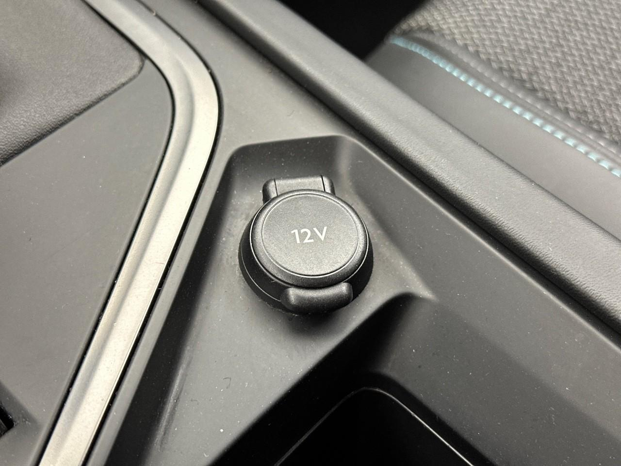 Peugeot 308 bluehdi 130ch s&s bvm6 allure pack — photo 34