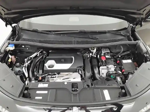 Ds Ds 7 ds7 crossback hybride e-tense 300 eat8 4x4 — photo 72