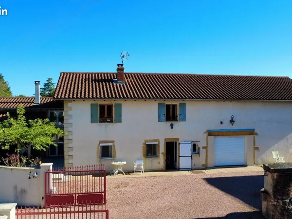 Propriété 8 pièces 201 m²