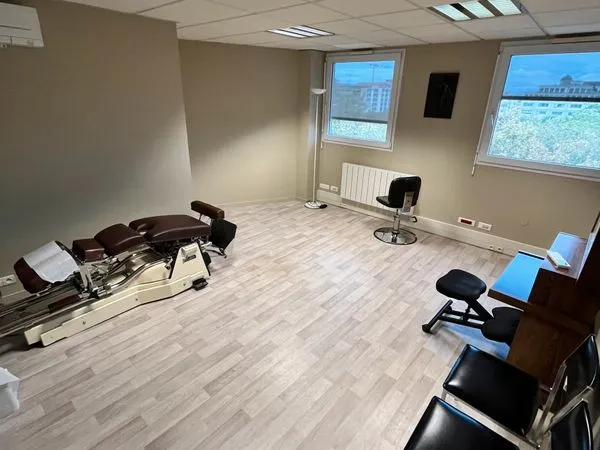 Salle 18 m² dans secteur de santé Praticiens paramédicaux