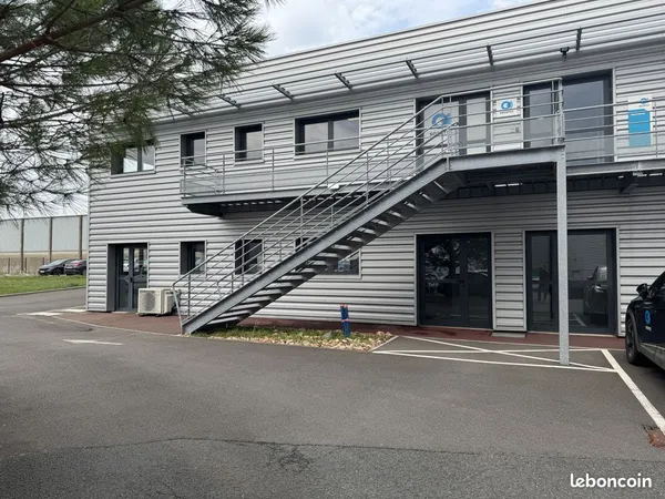 Bureaux 140 m² Niort