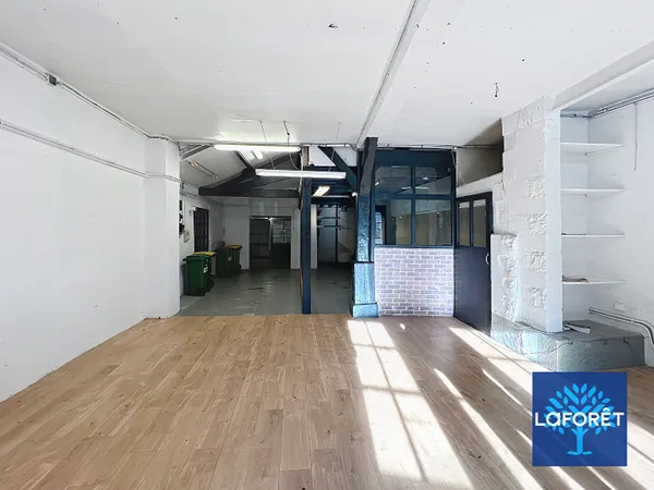 Local 4 pièces 205 m²