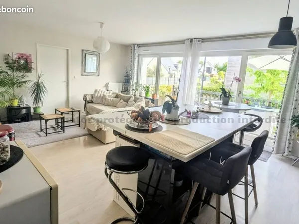 Appartement T4 lumineux - 73 m2 avec balcon, cellier et carport
