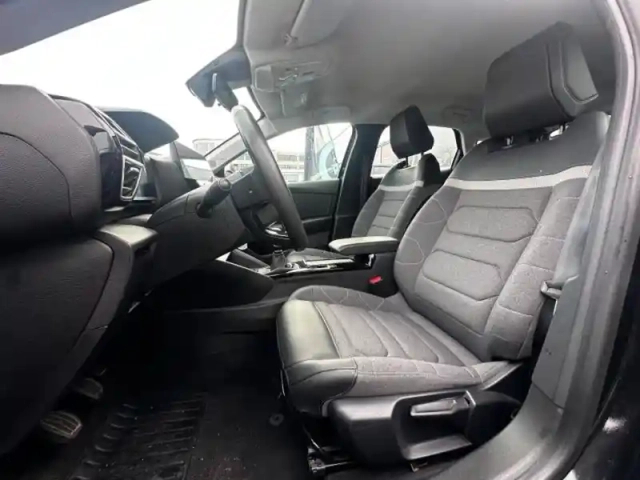 Citroën C4 puretech 130ch s&amp;s shine — photo 14