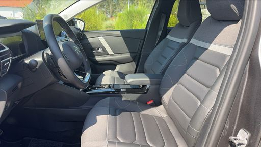 Citroen C4 1.5 BlueHDi 130 EAT8 - Max – 2024 – 26100 km – Diesel – Boîte Automatique — photo 35