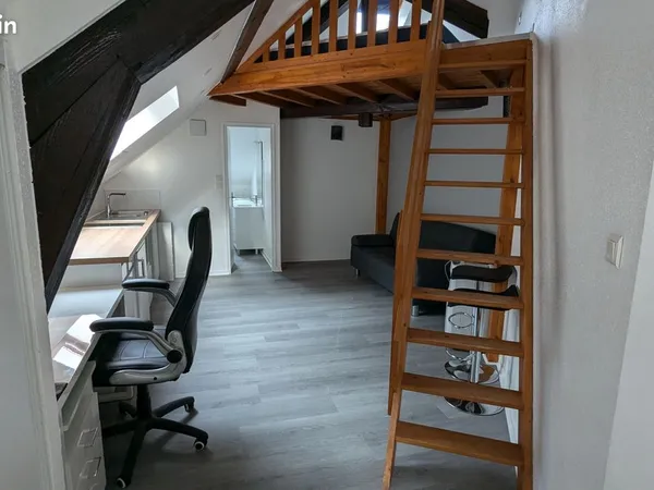 T1 Meublé Cocon & Calme Absolu — Face à la Gare de Belfort (36 m² au sol)