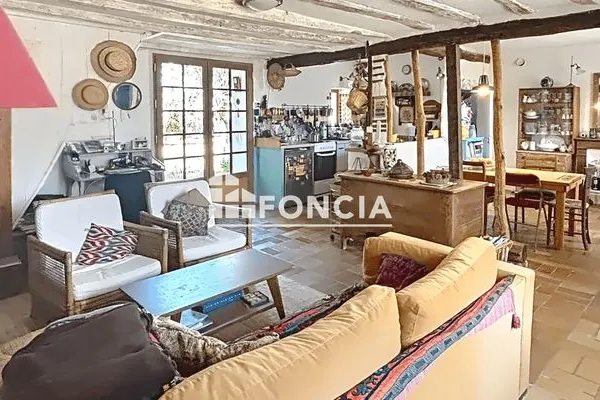 Maison 5 pièces 230 m²