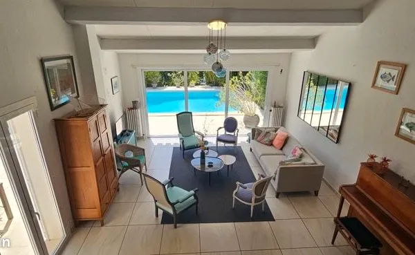 Villa 7 pièces 160 m²