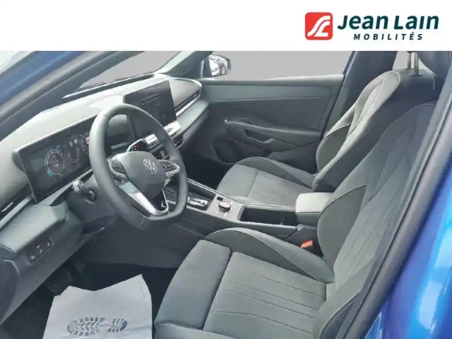 Volkswagen T-Roc 1.5 etsi evo2 hybrid 150 ch dsg7 — photo 11