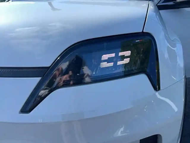 Renault 5 renault  e-tech electrique 10 ch autonomie confort — photo 24
