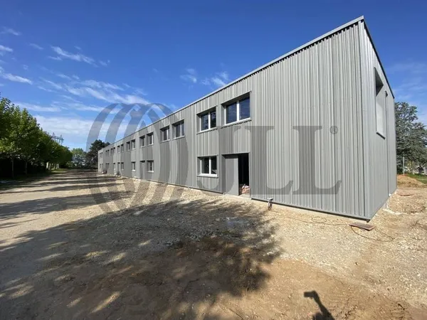 Bureaux 2 pièces 576 m²