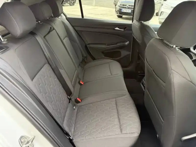 Volkswagen Golf 1.5 ehybrid 204 dsg6 — photo 36