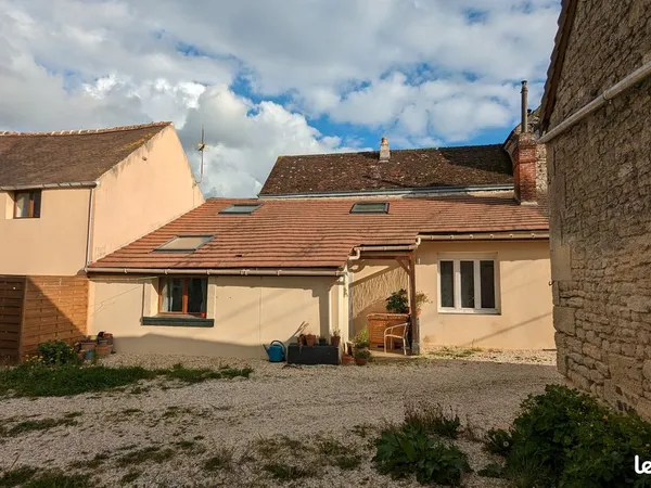 MAISON 49m2 (65m2 hors loi carrez) à ARGENTAN