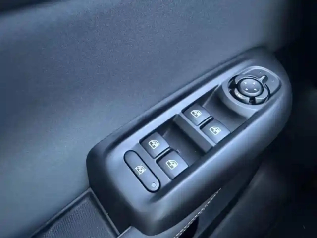Alfa Romeo Tonale 1.3 phev 280ch veloce at6 e-q4 — photo 14