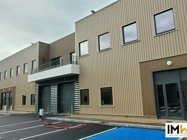 LOCAL D'ACTIVITE 4041 m² OISSEL-SUR-SEINE