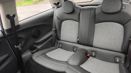 Mini Cooper 1.5 136 - Blackfriars – 2017 – 122379 km – Essence – Boîte Manuelle — photo 30