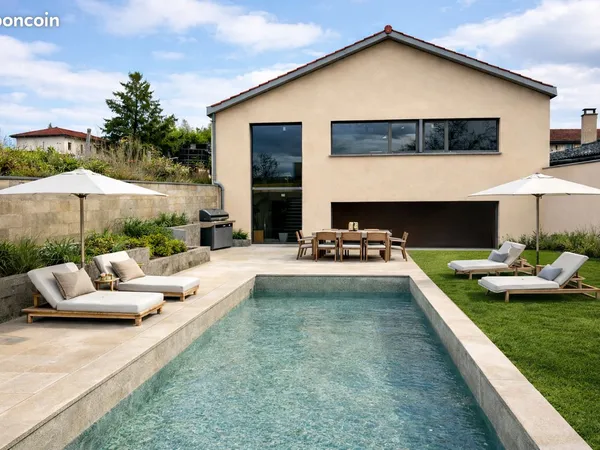 Maison 7 pièces 196 m²