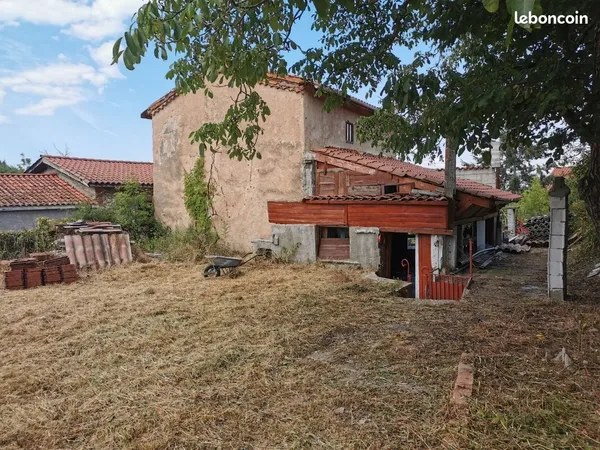 Maison a réhabiliter