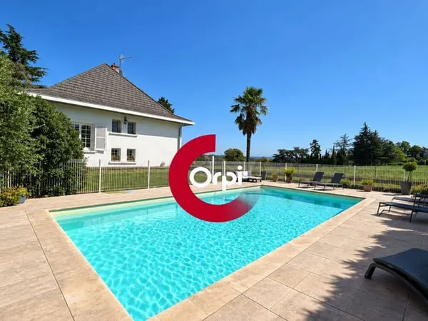 Maison 5 pièces 150 m²