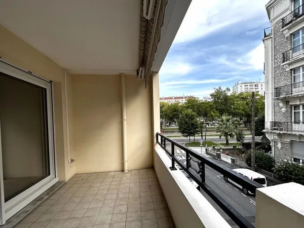 Appartement T3 avec terrasse Quartier Arènes Foch