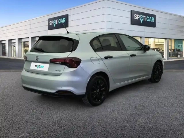 Fiat Tipo 5 portes 1.4 95 ch ligue 1 conforama — photo 2