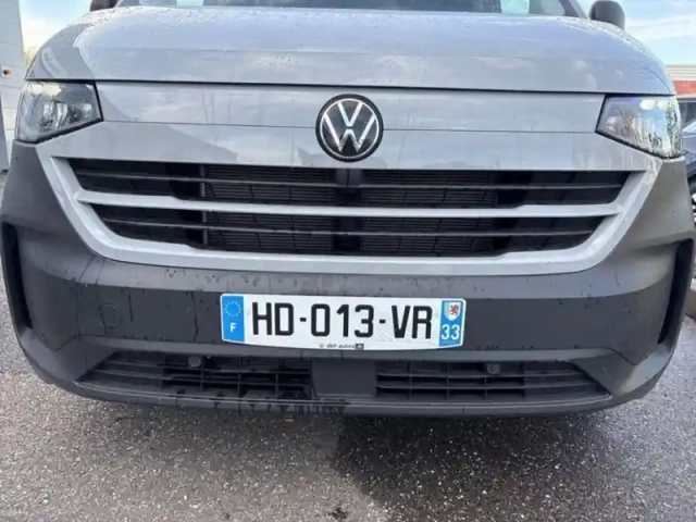 Volkswagen Transporter van tdi 150 ch bva8 l2 — photo 8