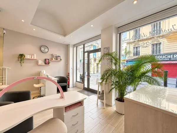 Fonds de commerce 3 pièces 75 m²