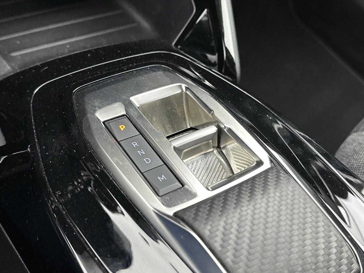 Peugeot 2008 puretech 130 s&s eat8 style — photo 29