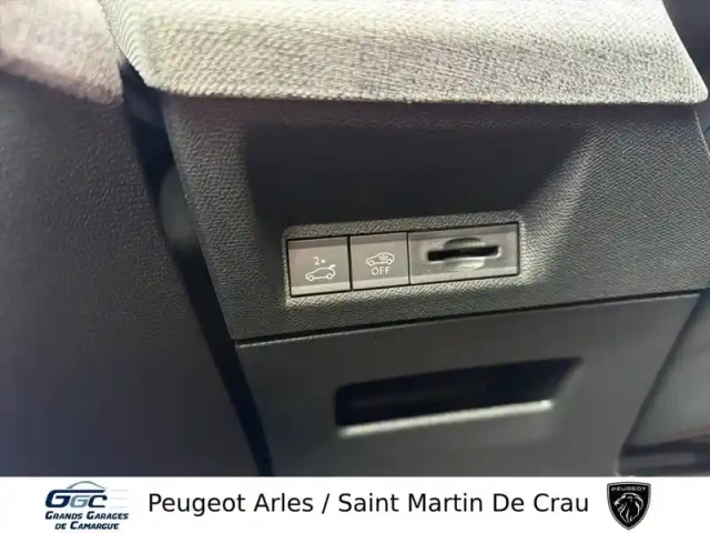 Peugeot 3008 hybrid 145 e-dcs6 — photo 65
