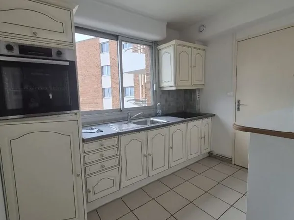 Lens, Appartement T2 en résidence