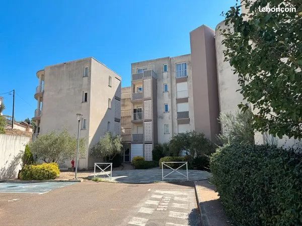 Vente deux pièces refait à neuf