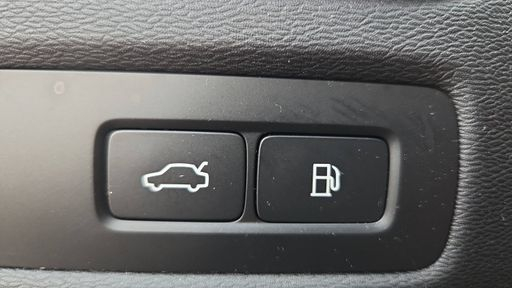 Volvo XC60 T6 Recharge 2.0 Ti 253 Plug in Hybrid 145 AWD Geartronic8 - Plus Style Dark – 2024 – 42063 km – Hybride rechargeable – Boîte Automatique — photo 38