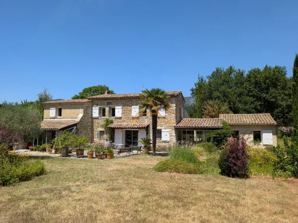 Maison en pierre 6 pièces 168 m²