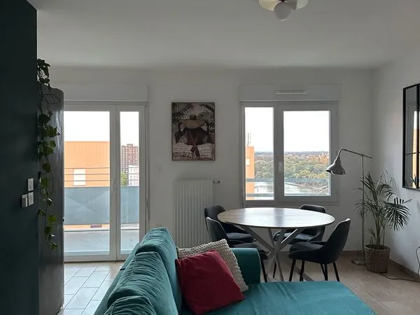 A vendre - T2 de 48.78m² - Dernier étage - Balcon vue Loire - Parking