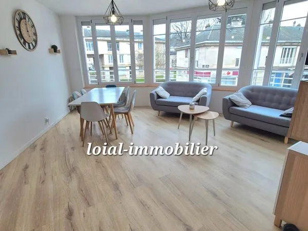 Beauvais Centre-ville magnifique appartement proche commodités F7 avec 5 chambres, salle d'eau et sa
