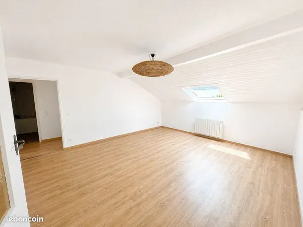 Très beau F4 au 1er étage avec Garage, Cuisine équipée et Jardin collectif