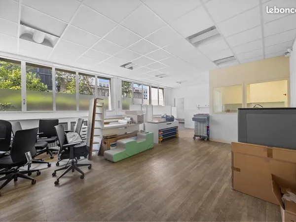 Local commercial 173 m² Paris 16ème