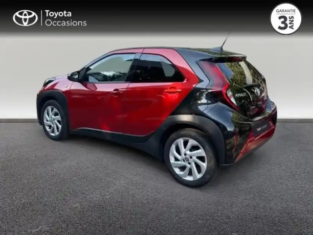 Toyota Aygo X 1.0 vvt-i 72ch design s-cvt — photo 2
