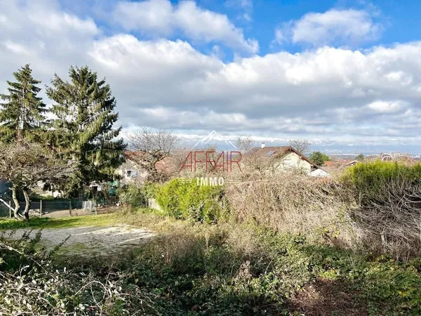 TERRAIN - 74160 ARCHAMPS