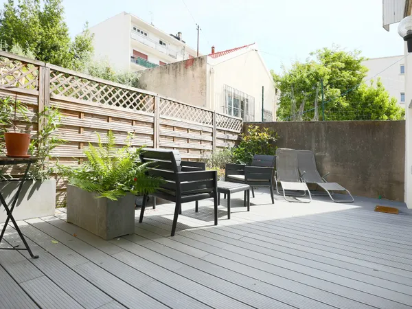 PARC MONTREAU - T 2 AVEC TERRASSE