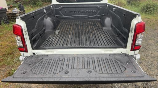 Mitsubishi L200 Club cab 2.2 DI-D 150 4WD - Intense – 2022 – 79119 km – Diesel – Boîte Manuelle — photo 52