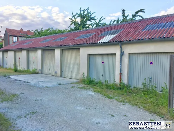 Parking/box 19 m² La Chapelle-Saint-Luc