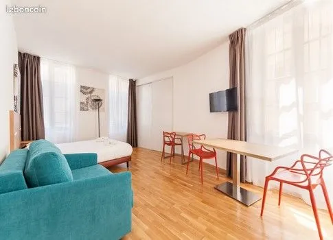 Studio 1 pièce 20 m²