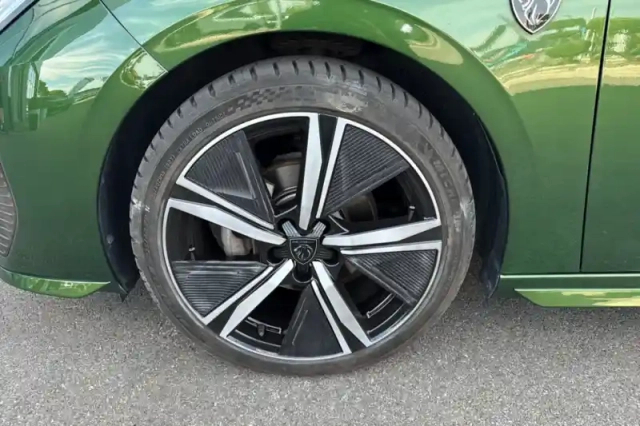 Peugeot 308 puretech 130ch s&amp;s eat8 — photo 38