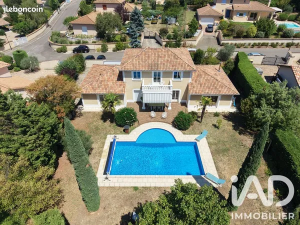 Propriété 6 pièces 190 m²